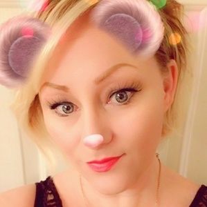 💕Meet ur Seller💕 3 pics